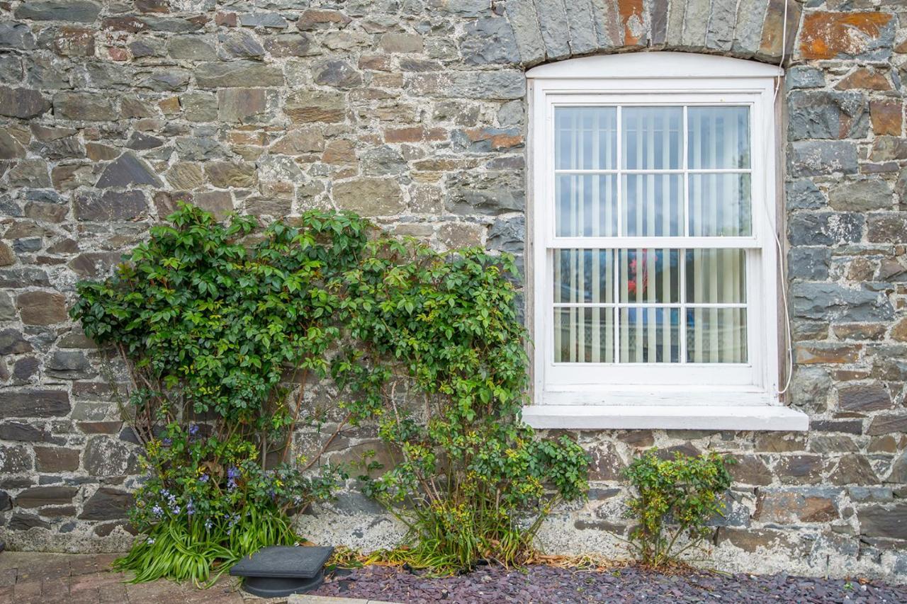 Llys Bach Apartment At Llys Aeron Aberaeron Eksteriør bilde