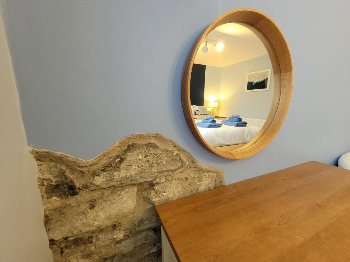 Llys Bach Apartment At Llys Aeron Aberaeron Eksteriør bilde