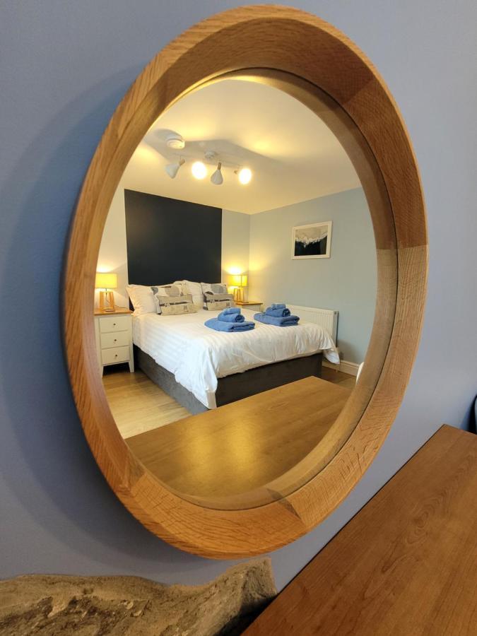 Llys Bach Apartment At Llys Aeron Aberaeron Eksteriør bilde
